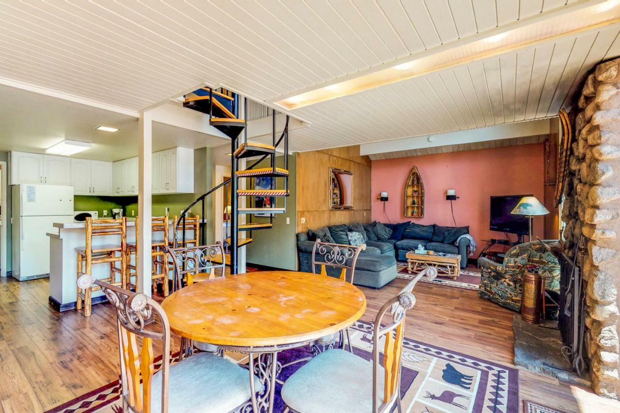Waterfront Apres' Ski Cabin Villa South Lake Tahoe Bagian luar foto