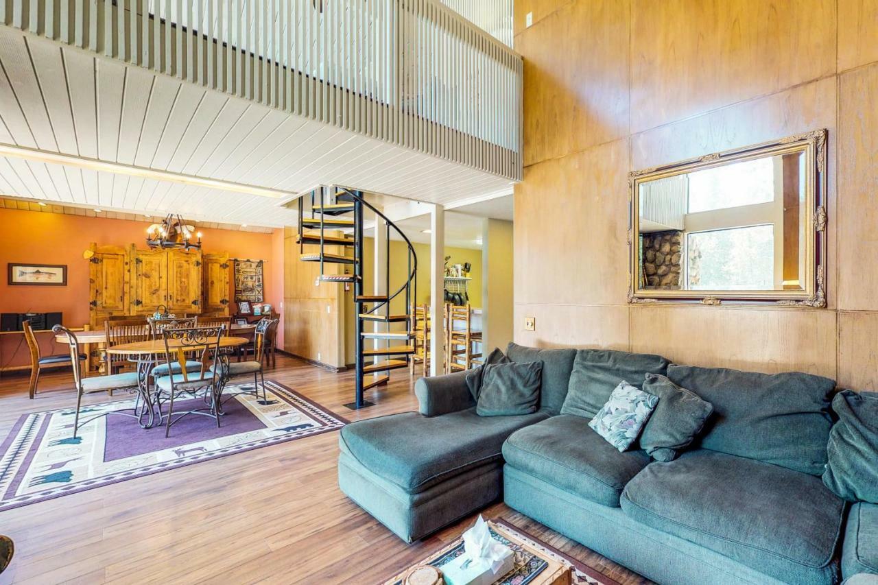 Waterfront Apres' Ski Cabin Villa South Lake Tahoe Bagian luar foto