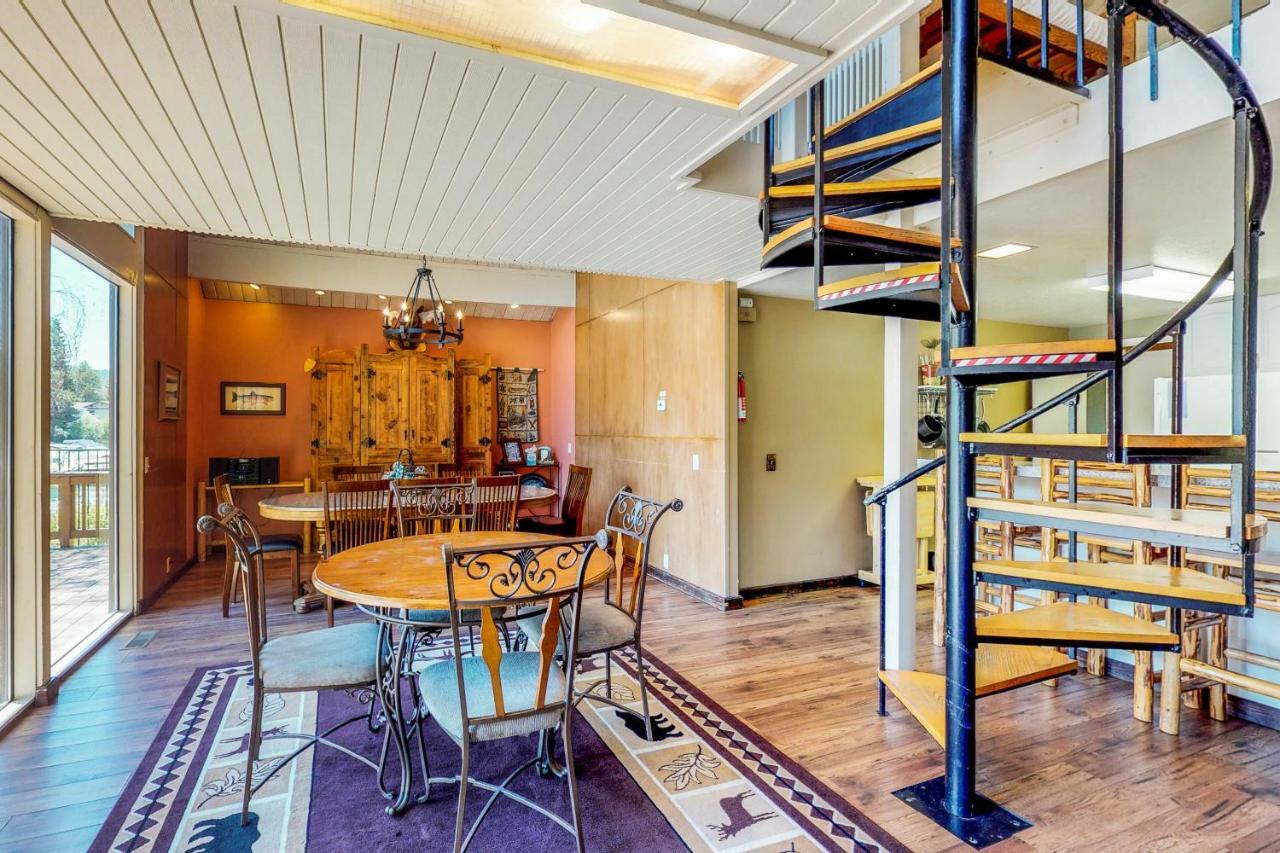 Waterfront Apres' Ski Cabin Villa South Lake Tahoe Bagian luar foto