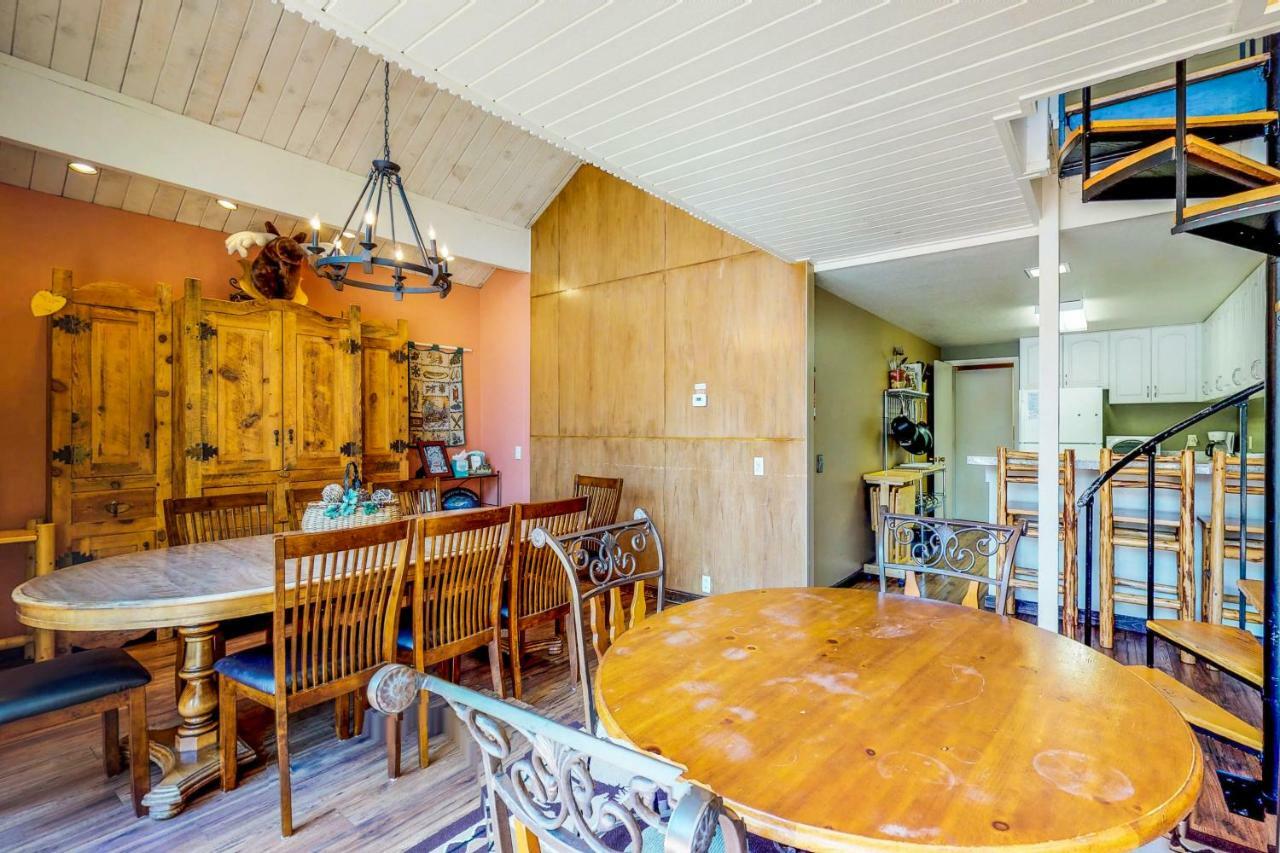 Waterfront Apres' Ski Cabin Villa South Lake Tahoe Bagian luar foto